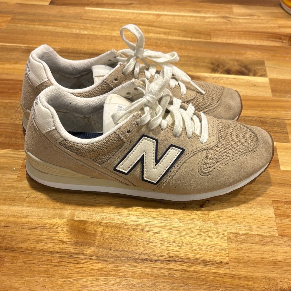New Balance Women’s 996 Sneakers